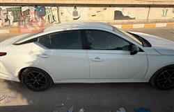 نیسان ئەلتیما